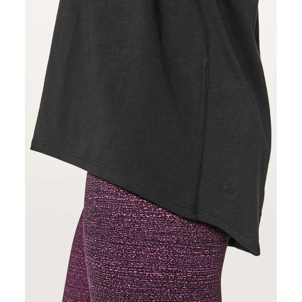 Lululemon Womens Back Into It Long Sleeve 6 Black Minimalist Athleisure Yoga Top